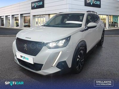 Usado Peugeot 2008 Allure 100 CV (73 kW) 2021 Blanco SUV
