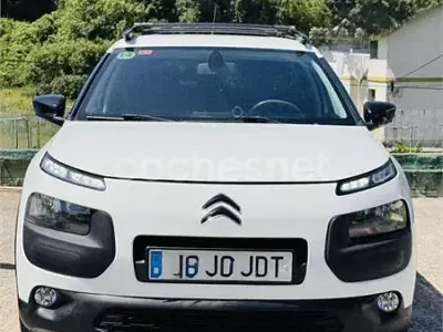 Usado Citroën C4 Cactus Feel 92 CV (67 kW) 2015 Blanco Utilitario