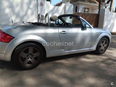 Usado Audi TT Roadster 180 CV (132 kW) 2003 Gris / plata Descapotable