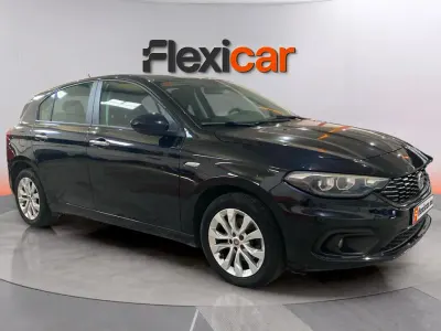 Usado Fiat Tipo Business 95 CV (69 kW) 2017 Azul Berlina