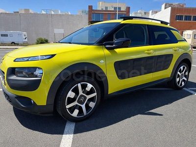 Usado Citroën C4 Shine 100 CV (73 kW) 2016 Amarillo Berlina