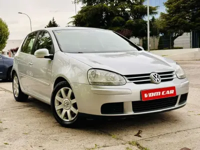 Usado VW Golf IV Sportline 102 CV (75 kW) 2006 Plateado Utilitario