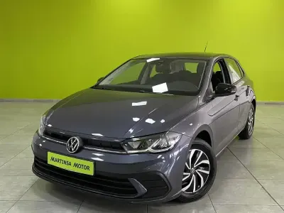 Usado VW Polo Life 95 CV (69 kW) 2022 Gris Utilitario
