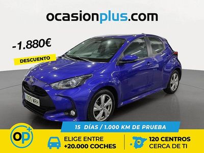Azul Usado 2024 Toyota Yaris Hybrid Active Berlina | 20.690 € (Un poco caro)
