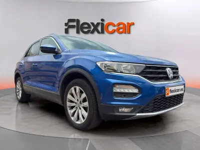 Usado VW T-Roc Advance 116 CV (85 kW) 2019 Azul SUV