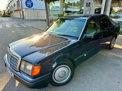 Azul Usado 1989 Mercedes E300 Berlina | 6499 €