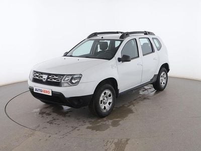 Usado Dacia Duster Lauréate 110 CV (80 kW) 2014 Blanco SUV