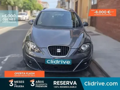 Usado Seat Altea XL Ecomotive 105 CV (77 kW) 2013 Gris Monovolumen
