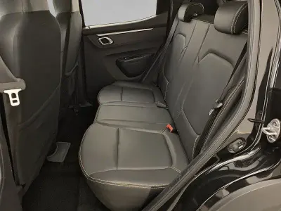 Usado Dacia Spring Comfort Plus 33 kW (45 CV) 2023 Negro Utilitario