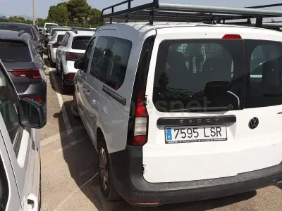 Usado VW Caddy 122 CV (89 kW) 2021 Blanco Monovolumen