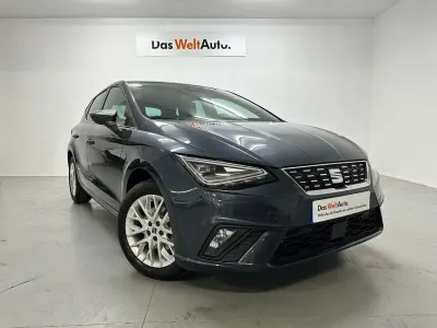 Usado Seat Ibiza XCELLENCE 116 CV (85 kW) 2025 Gris Utilitario