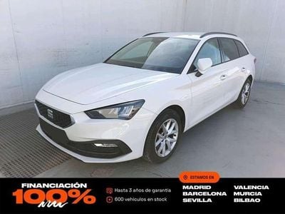 Usado Seat Leon Style 116 CV (85 kW) 2022 Blanco Familiar