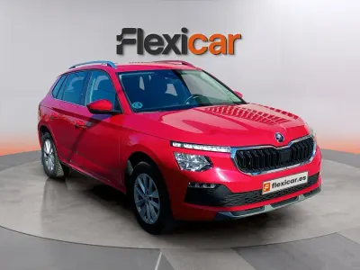 Usado Skoda Kamiq Selection 116 CV (85 kW) 2024 Rojo SUV