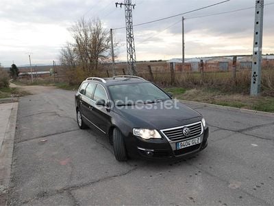 Negro Usado 2009 VW Passat Highline Familiar | 5200 € (Precio justo)