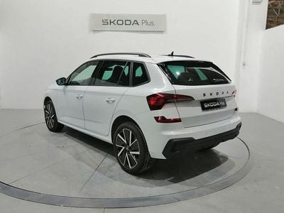 Usado Skoda Kamiq Sport 115 CV (84 kW) 2025 Blanco SUV