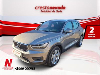 Käytetty Volvo XC40 Momentum 197 HP (144 kW) 2021 Harmaa Katumaasturi