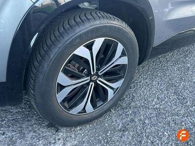 Begagnad Renault Austral Equilibre 140 HK (102 kW) 2023 Grå SUV