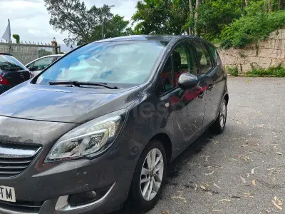 Usado Opel Meriva Selective 110 HP (80 kW) 2016 Bege Monovolume