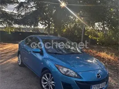 Usado Mazda 3 Active 109 CV (80 kW) 2010 Azul Berlina