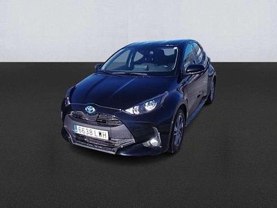 Usado Toyota Yaris Hybrid Active 116 CV (85 kW) 2022 Negro Utilitario