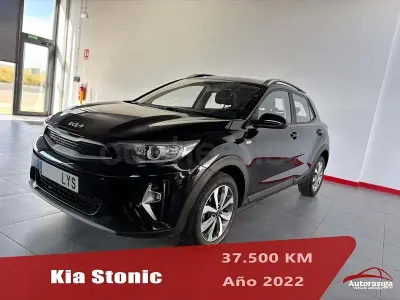 Usado Kia Stonic 84 CV (61 kW) 2022 Negro SUV