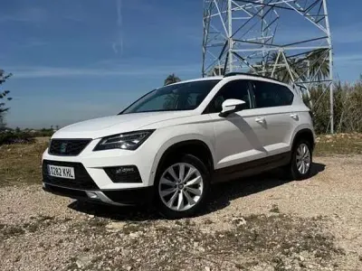 Usado Seat Ateca Ecomotive 114 CV (83 kW) 2018 Blanco SUV