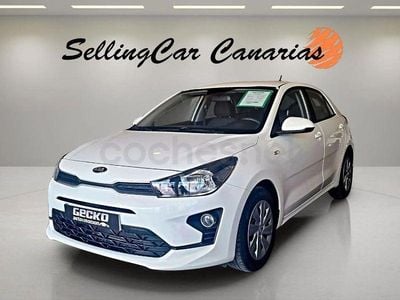 Usado Kia Rio 84 CV (61 kW) 2021 Negro Berlina
