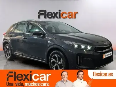 Begagnad Kia XCeed 120 HK (88 kW) 2024 Grå SUV