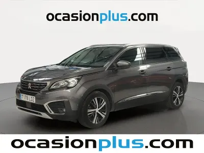 Usado Peugeot 5008 Allure 131 CV (96 kW) 2020 Gris SUV