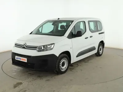 Usado Citroën e-Berlingo Live 102 CV (75 kW) 2019 Blanco Monovolumen