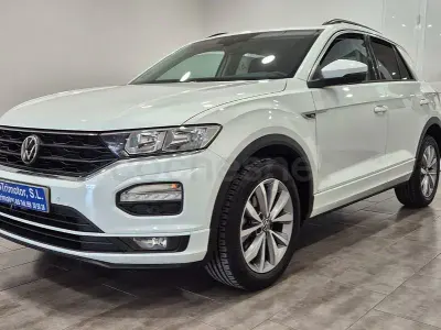 Usado VW T-Roc Advance 110 CV (80 kW) 2022 Blanco SUV