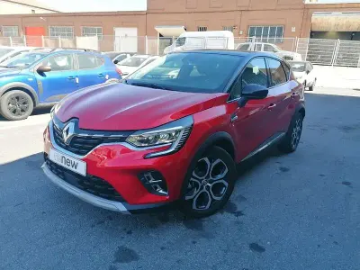 Usado Renault Captur Techno 145 CV (106 kW) 2022 Rojo deseo tn SUV