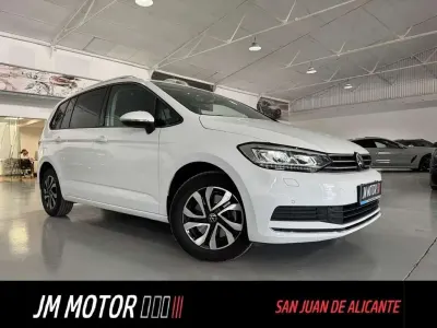 Usado VW Touran Advance 150 CV (110 kW) 2022 Blanco Monovolumen