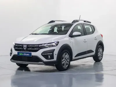 Usado Dacia Sandero Comfort 101 CV (74 kW) 2022 Blanco Berlina