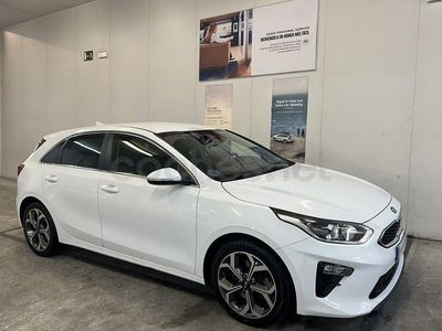 Usado Kia Ceed 136 CV (100 kW) 2019 Blanco Utilitario