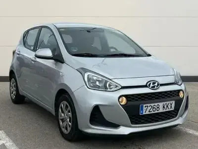 Usado Hyundai i10 GO! 66 CV (48 kW) 2018 Gris Utilitario