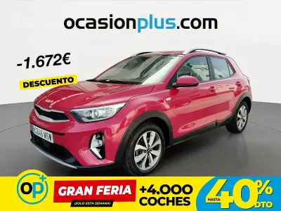 Usado Kia Stonic 100 CV (73 kW) 2024 Blanco SUV