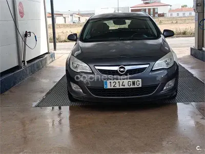 Brugt Opel Astra Sport 110 HK (80 kW) 2010 Grå Sedan