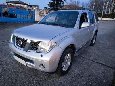Usado Nissan Pathfinder SE 174 CV (127 kW) 2006 Gris / plata SUV