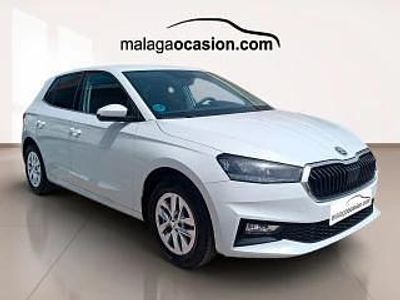 Usado Skoda Fabia Selection 95 CV (69 kW) 2024 Blanco Utilitario