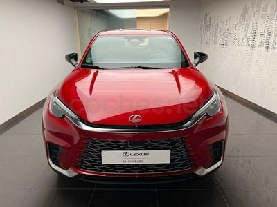Usado Lexus LBX 136 CV (100 kW) 2025 Rojo SUV