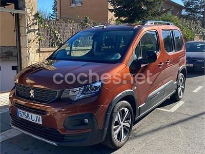 Usado Peugeot Rifter GT 130 CV (95 kW) 2020 Granate Monovolumen