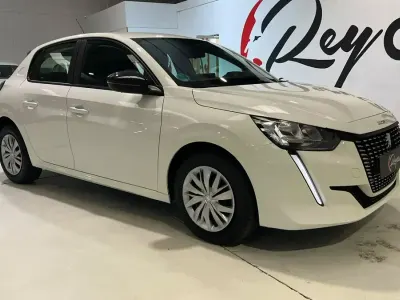 Usado Peugeot 208 Active 102 CV (75 kW) 2022 Blanco Utilitario