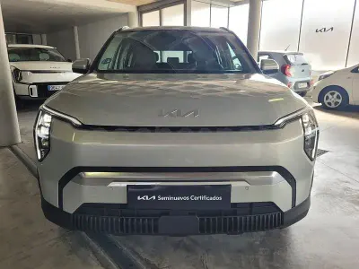 Begagnad Kia EV3 Earth 150 kW (204 HK) 2025 Eléctrico SUV
