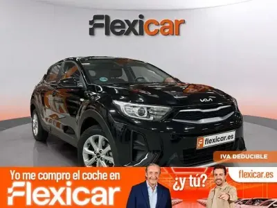 Usado Kia Stonic 84 CV (61 kW) 2022 Negro SUV
