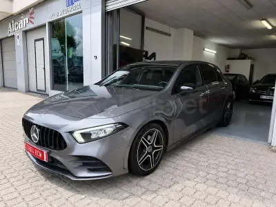 Usado Mercedes A200 150 CV (110 kW) 2020 Gris / plata Berlina