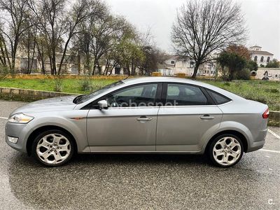 Usado Ford Mondeo Titanium 140 CV (102 kW) 2008 Gris / plata Berlina