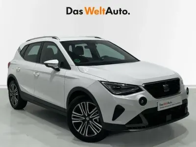 Usado Seat Arona FR 115 CV (84 kW) 2024 Blanco SUV
