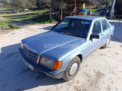 Usado Mercedes 190 126 CV (92 kW) 1993 Azul Berlina