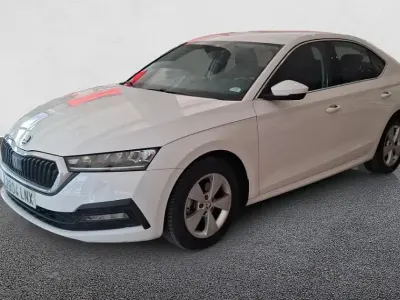 Usado Skoda Octavia Ambition 150 CV (110 kW) 2021
